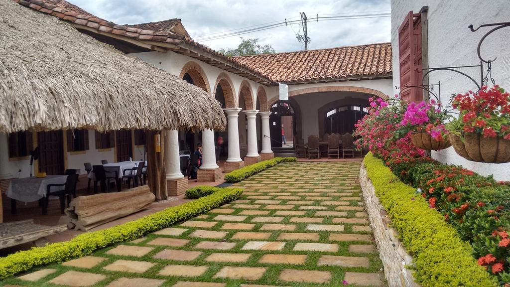 Hotel Santa Barbara Colonial - Santa Fe De Antioquia Chambre photo