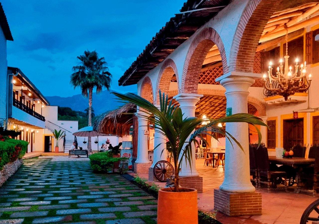 Hotel Santa Barbara Colonial - Santa Fe De Antioquia Extérieur photo